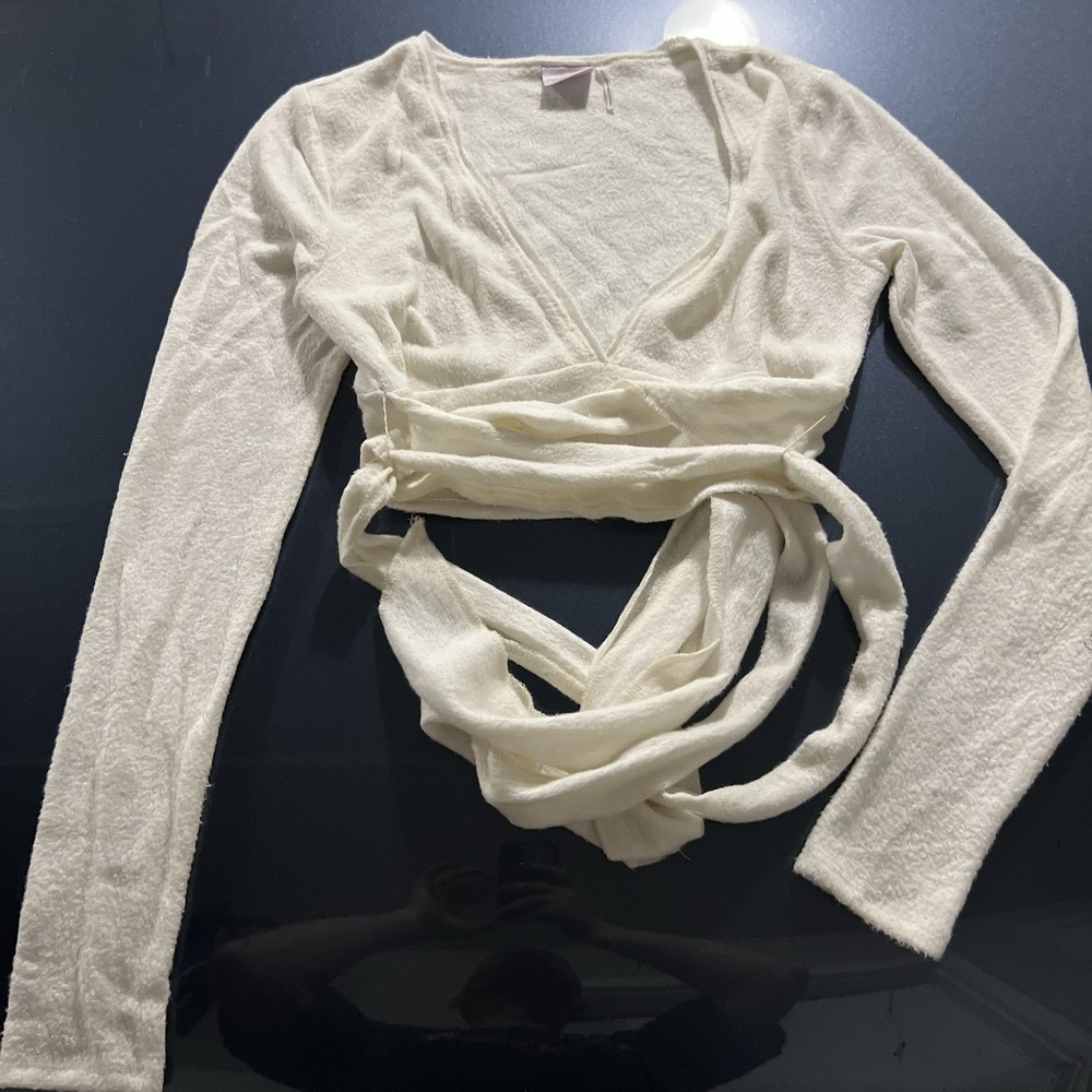 Out From Under Crop Top Shirt Women's Sz Large White Viscose Blend With Strap